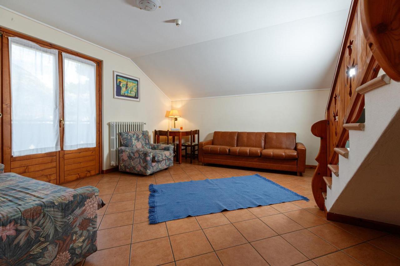 Hotel Villa Rina Bormio Exteriör bild