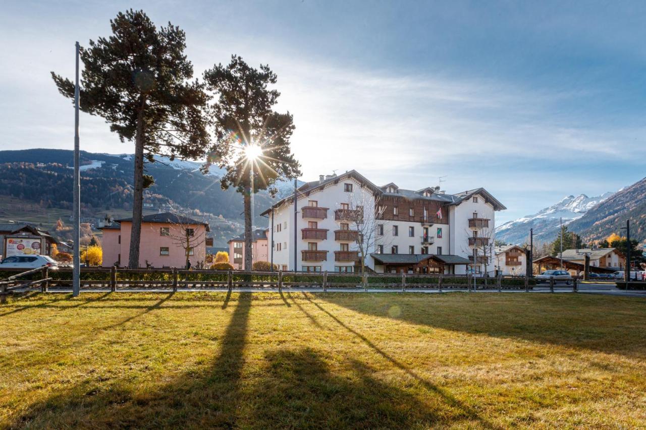 Hotel Villa Rina Bormio Exteriör bild