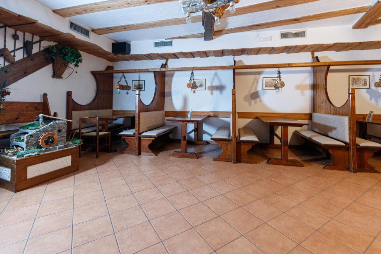 Hotel Villa Rina Bormio Exteriör bild