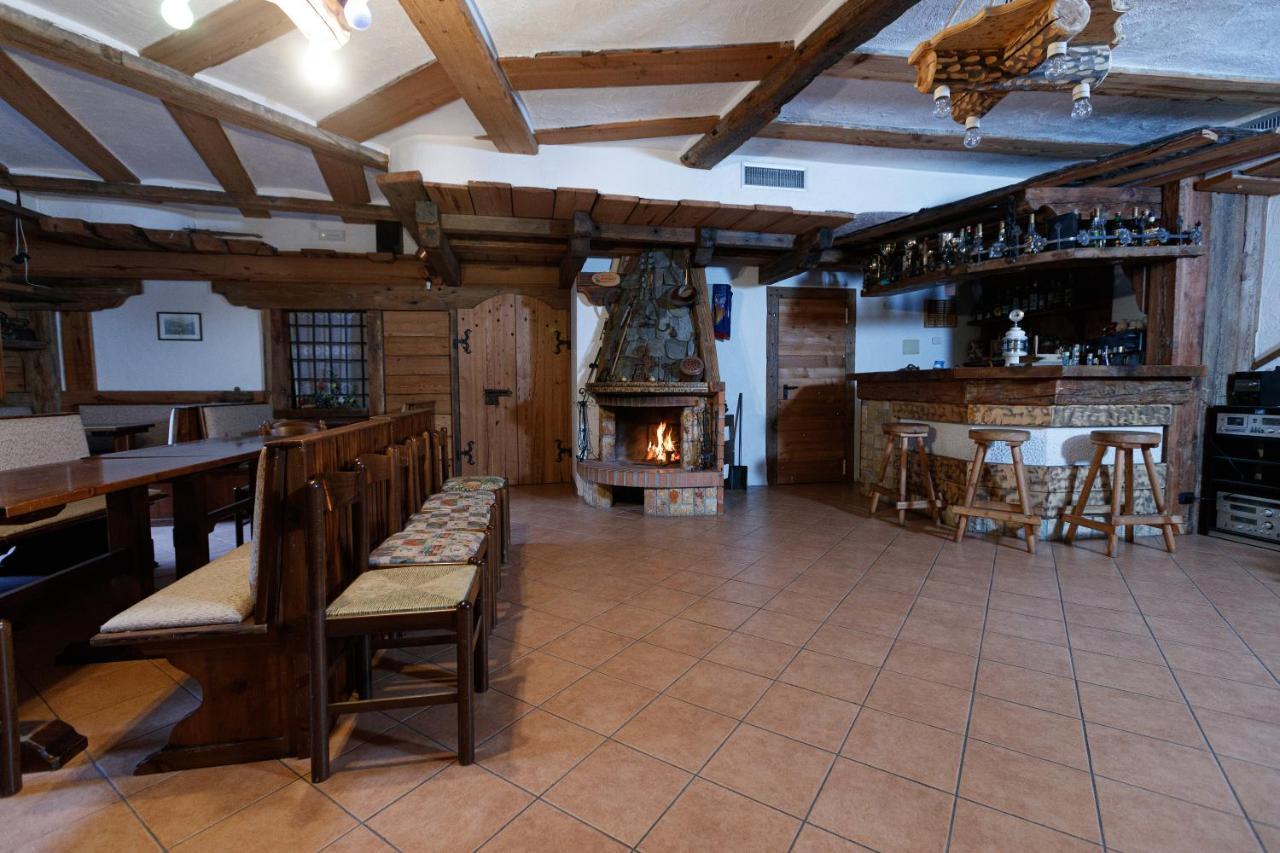 Hotel Villa Rina Bormio Exteriör bild